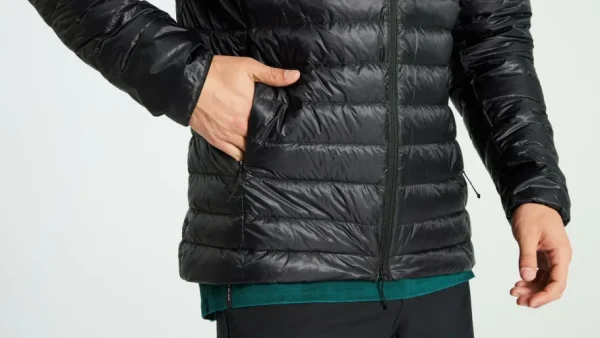Outlet Piumino compatto Uomo Parte Superiore·Giubbini & Gilet
