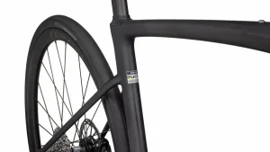 New Roubaix SL8 Expert Agonismo Road·Roubaix