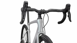 New Roubaix SL8 Expert Agonismo Road·Roubaix