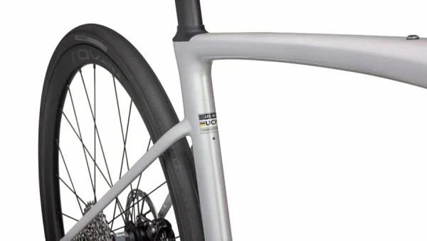 New Roubaix SL8 Expert Agonismo Road·Roubaix